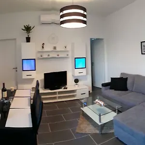  Apartman App Lana